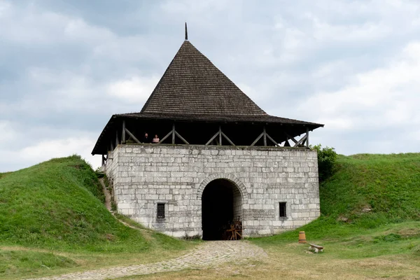 Η είσοδος στο έδαφος του κάστρου khotyn, ukranian κληρονομιά, Εικόνα Αρχείου