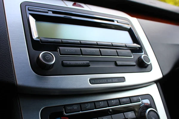 Bilradion Modern Bil Dashboard — Stockfoto