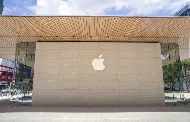 Taipei, Tayvan - 27 Haziran 2019: Tayvan ikinci Apple Store Apple Xinyi A13 yeni Uzak Doğu Alışveriş Merkezi, Taipei Xinyi ilçe.