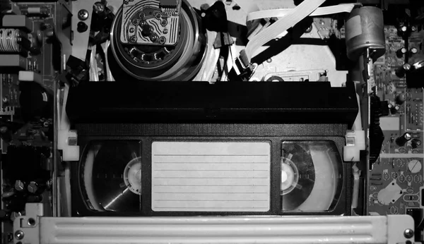 ビデオカセット付きビデオレコーダー — ストック写真