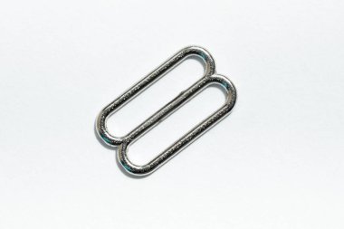 iç çamaşırı nikel kaplama 15 mm. Metal dikiş aksesuarları için ayarlanabilir sürgü, kayış uzunluğunu ayarlamak için sütyen kayışları için özel ayarlanabilir sürgü. 