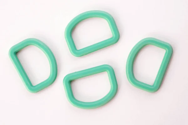 Groene Plastic Halve Ring Voor Het Maken Van Rugzakken Een — Stockfoto