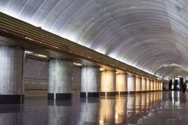 Ukrayna 'daki metro istasyonu, Dnepropetrovsk şehri. Perspektif istasyonu Vokzalnaya.