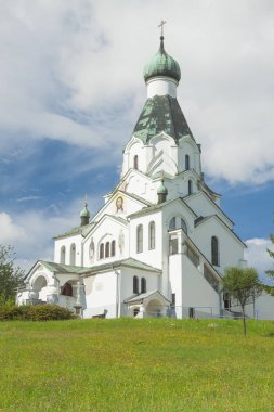 Slovakya,: Presovsky kraj, Medzilaborce, Ortodoks St ruh kilise güneşli, yaz