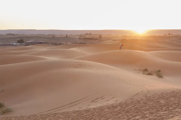 Marokko, Merzouga, erg Chebbi duinen bij zonsopgang — Stockfoto