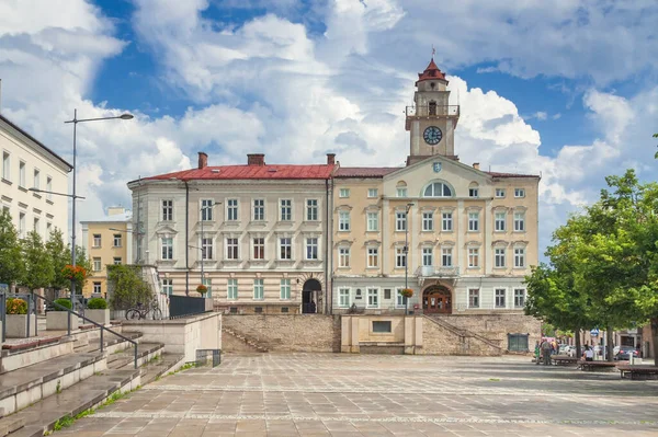 Polonia Malopolska Polonia Menor Gorlice Ayuntamiento Iluminado Por Sol Verano — Foto de Stock