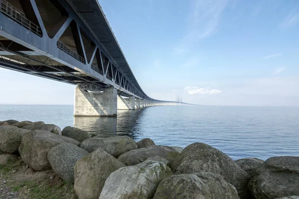 Мальме Швеция Апреля 2018 Года Эресуннский Мост Озил Пляж Лимхамн — стоковое фото