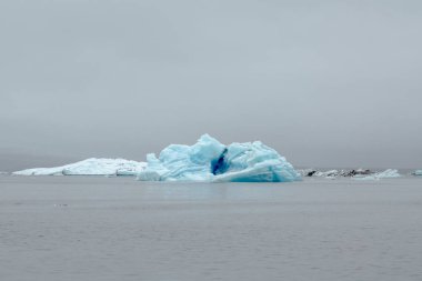 Buzdağları Vatnajokull, Europes en büyük buzul gelir Jokulsarlon buzul Lagoon içinde