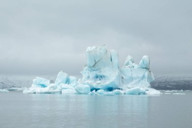 Buzdağları Vatnajokull, Europes en büyük buzul gelir Jokulsarlon buzul Lagoon içinde