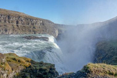 İzlanda 'da Gullfoss şelalesi