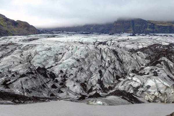 Solheimajokull 是冰岛南部米达尔斯冰原冰川的冰川 Tounge — 图库照片