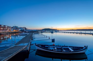 Styrso adası limanı