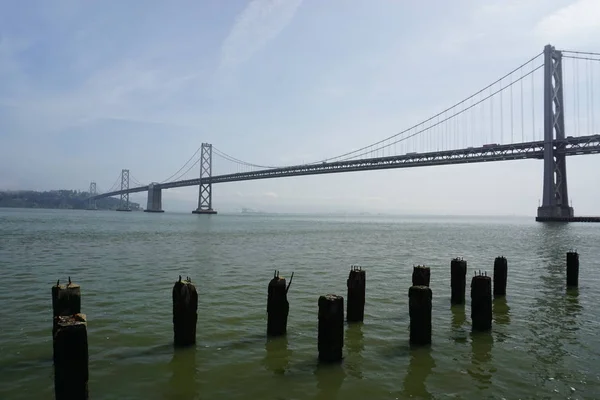 San Francisco bir köprü