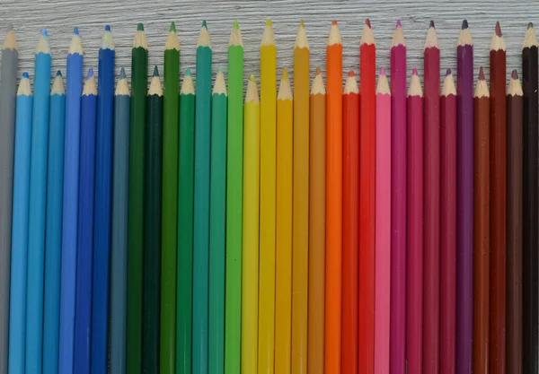 Renkli Kalemlerin Gökkuşağının Makro Görüntüsünü Kapat — Stok fotoğraf