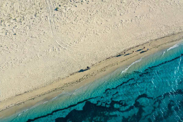 Azuurblauw Water Wit Schuim Uit Golven Aan Kust Van Het — Stockfoto