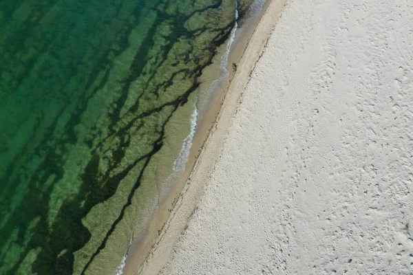 Zee Golven Lopen Het Zand Bovenaanzicht — Stockfoto