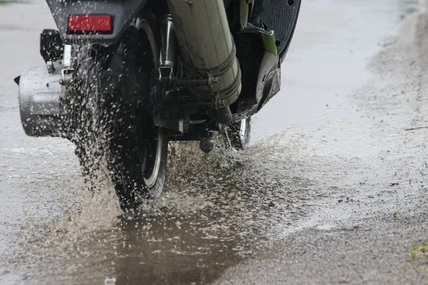 Motorcycle Moped Rides Puddle Wet Road Rain Spray Flying Wheels — Stock Photo, Image