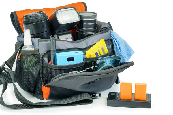 Fotoğraf seti, aksesuarlı fotoğraf çantası: lensler, şarj aleti, temizlik seti, filtre.