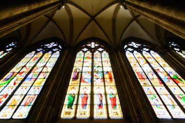 Köln, Almanya - 23 Eylül 2016: 1248, Unesco Dünya Mirası 1996 yılından beri inşa ediliyor vitray pencereler Katolik Köln Katedrali,