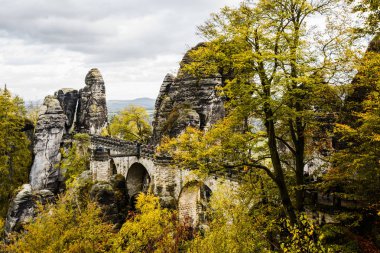 Bastei köprüsü, Elbe Kumtaşı dağları, Sakson İsviçre Natio