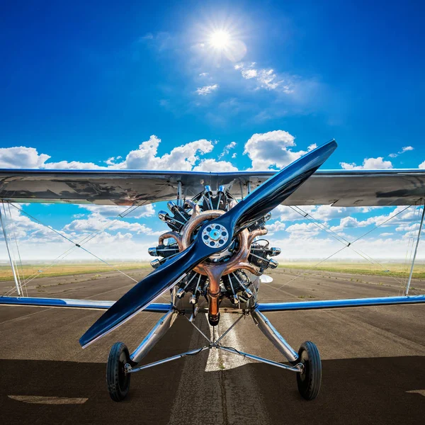 Avião Esportes Uma Pista — Fotografia de Stock