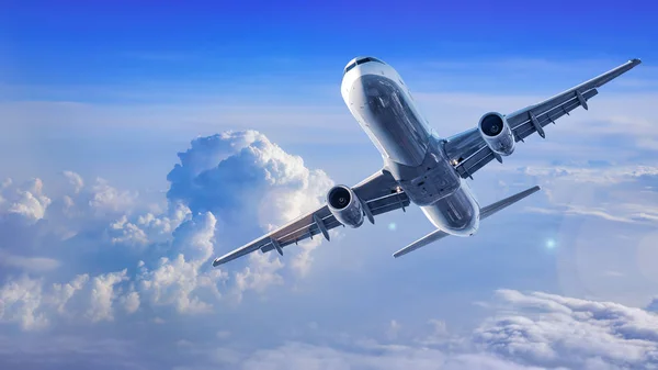 Avión Moderno Vuela Entre Nubes — Foto de Stock