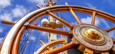 bir direksiyon simidi yakın çekim