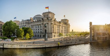 Berlin 'deki hükümet bölgesinde panoramik manzara