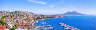 Napoli 'nin güzel kıyı şeridi
