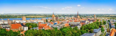 Rostock 'un şehir merkezinde panoramik manzara