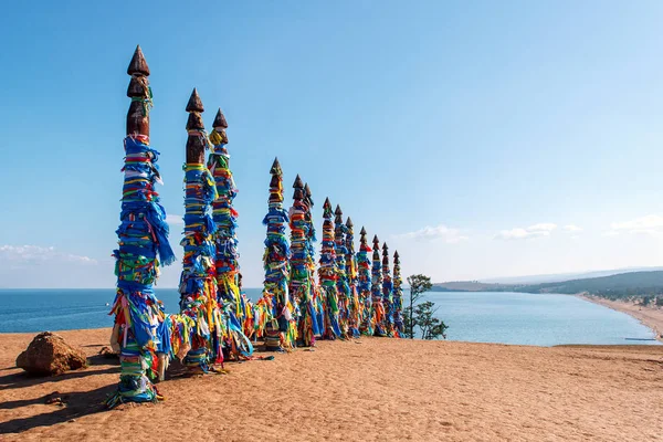 Pilar dukun ritual di pulau Olkhon — Stok Foto