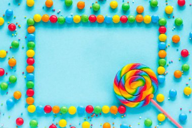 Metin İyi Günler, tebrik kartı, şeker ve lolipop,