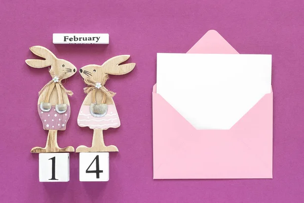 Romantische Komposition Mit Würfeln Kalender Februar Paar Holzliebhaber Figur Kaninchen — Stockfoto