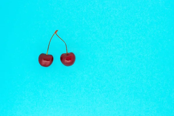 Paire de cerises images libres de droit, photos de Paire de cerises ...