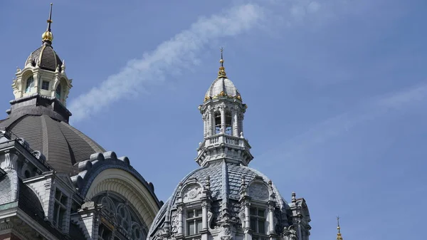 Çatı Antwerp Tren Istasyonuna Belçika — Stok fotoğraf