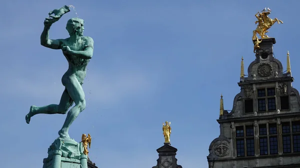 Famosa Estátua Brabo Grande Mercado Antuérpia Bélgica — Fotografia de Stock