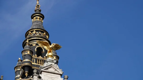 Telhado Edifício Antigo Antuérpia Bélgica — Fotografia de Stock