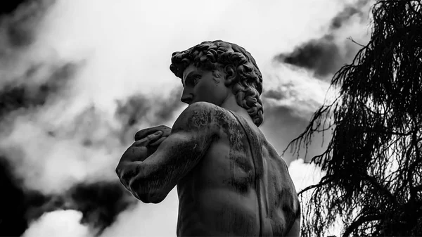 Una Escultura Clásica Parque Amberes Bélgica — Foto de Stock