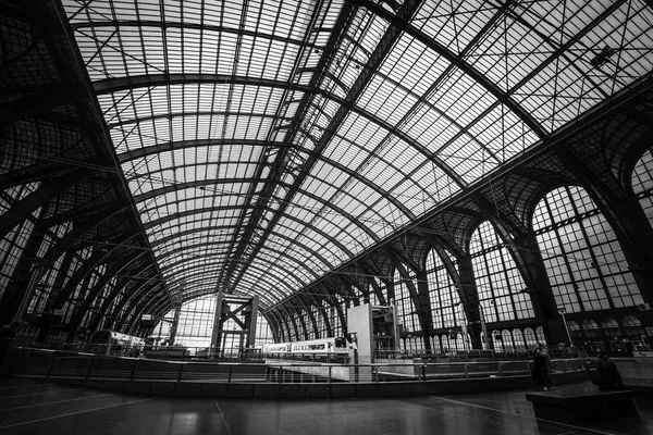 Stahlkonstruktion Eines Bahnhofs Antwerpen — Stockfoto
