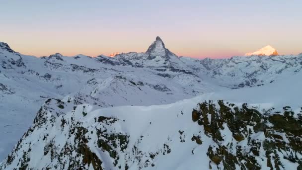 Belo Voo Aéreo Inverno Sobre Montanha Cadeia Paisagem Alpes Suíços — Vídeo de Stock