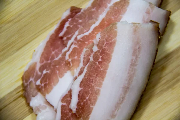 Pedaços Bacon Fatiados Comida Tradicional Ucraniana Pedaços Salada Porco Salgada — Fotografia de Stock