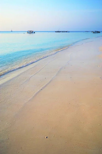 Расслабляющий Курортный Отдых Солнечной Стране Песчаном Пляже Жаркое Лето — стоковое фото