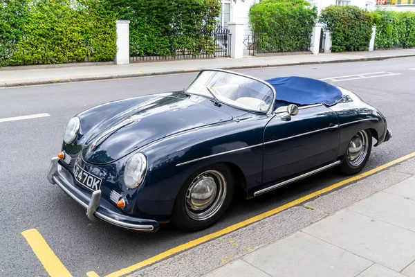 London, UK - 07.07.2019: Porsche 356 classic sports cars from the 1950s is parked at the street. — Stock Photo, Image