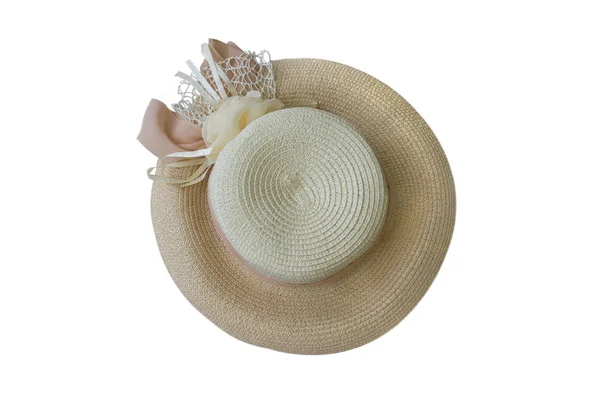 Beyaz arka planda izole şerit ve çiçek ile güzel saman şapka plaj şapka üst görünüm. — Stok fotoğraf