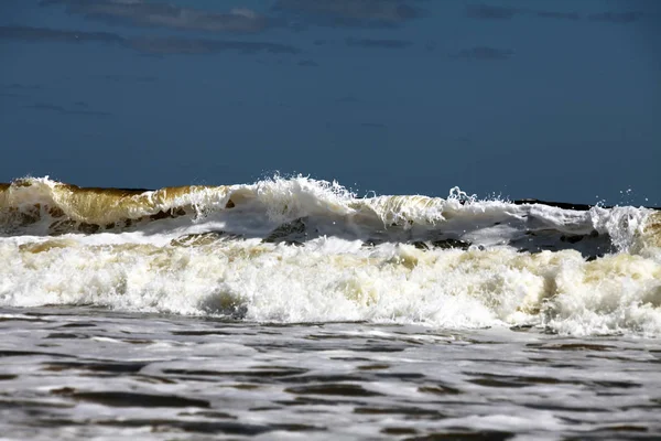Піна Океанських Хвиль Березі Атлантичного Флориди — стокове фото