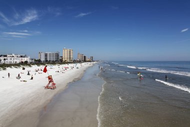 Yaz aylarında güneş Florida plaj