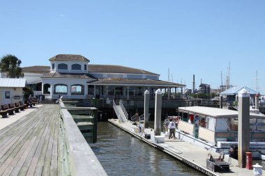 Fernandina Beach, Nassau County, Florida, Amerika Birleşik Devletleri, Amelia Island üzerinde bir şehirdir. Florida'nın Atlantik kıyısında en kuzeydeki bir şehirdir.