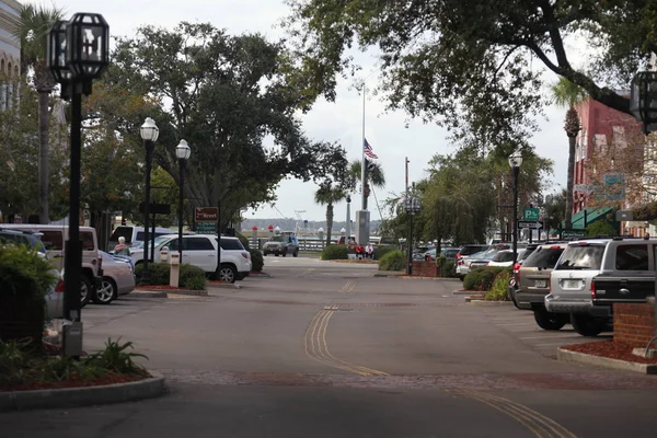Fernandina Beach, Nassau County, Florida, Amerika Birleşik Devletleri, Amelia Island üzerinde bir şehirdir. Florida'nın Atlantik kıyısında en kuzeydeki bir şehirdir.