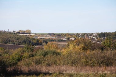 huzurlu Ukraynalı kırlarda güzel görünümü 