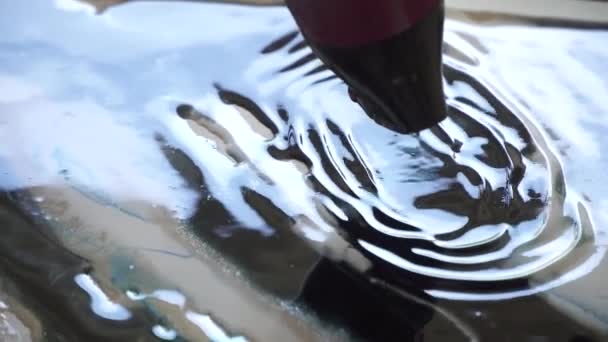 Epoxyhars Kunstschilderkunst — Stockvideo